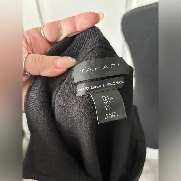 Tahari | 100% Extra Fine Marino Wool Half Zip Sweater | Size L - Picture 8 of 8
